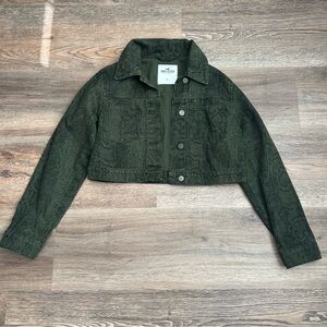 Hollister women's cropped denim jacket dark green with a snake print pattern M